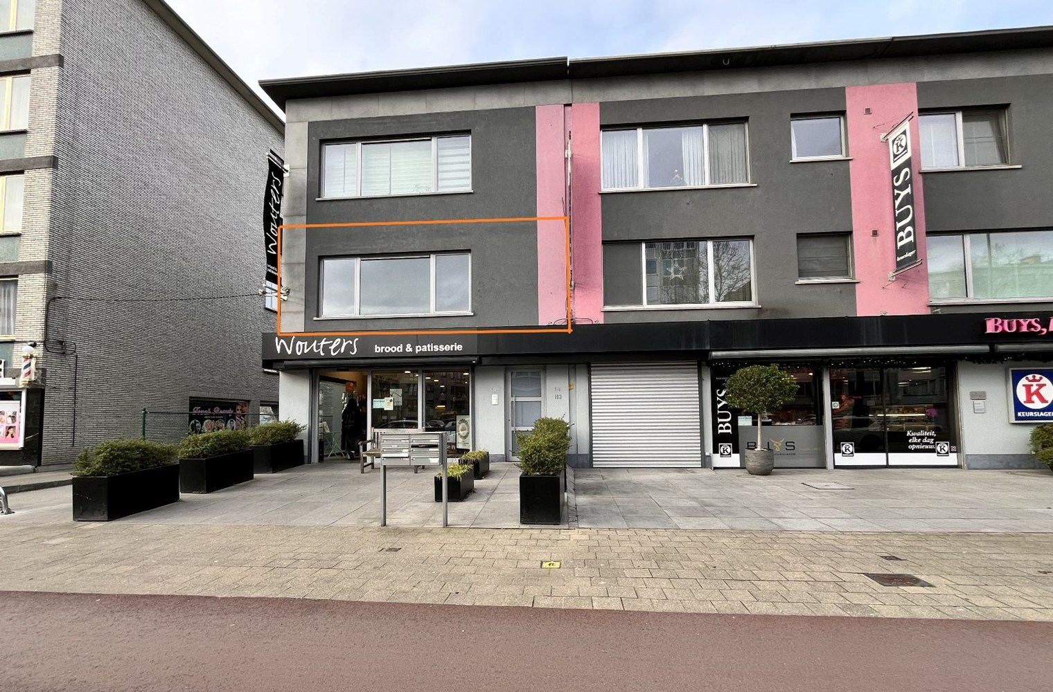 Hedendaags 2 slpk appartement met terras