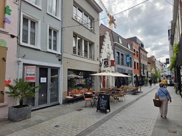 Verhuurd - Winkelruimte - Kortrijk