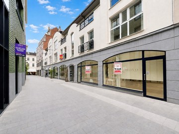 Te koop - Commerciële winkel - Kortrijk