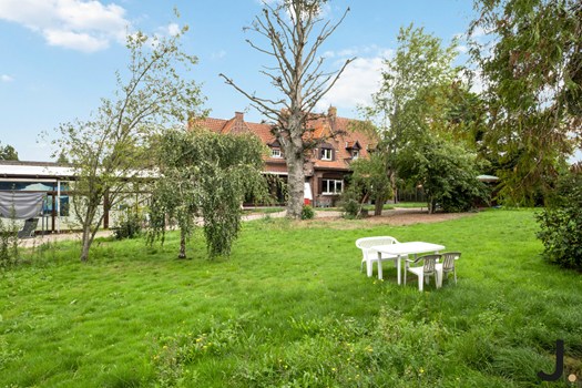 Bâtiment à Moeskroen