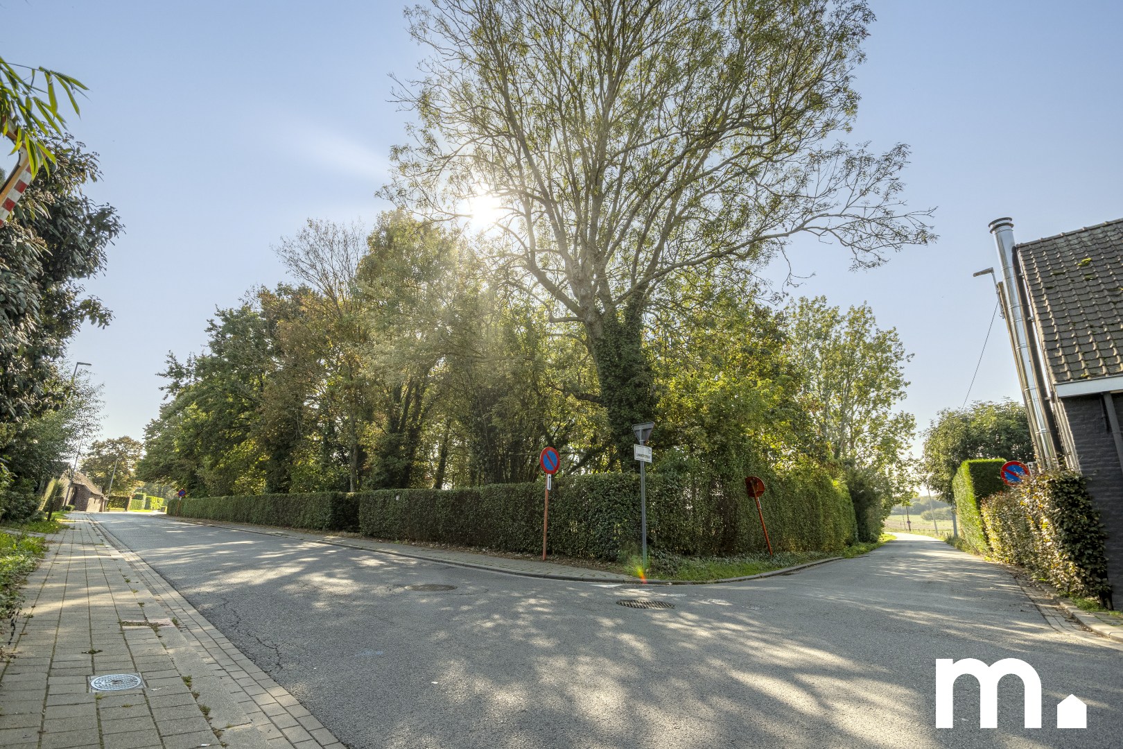 Exclusief bouwperceel (5305 m2 ) met panoramisch verzicht op toplocatie in Kortrijk ! 