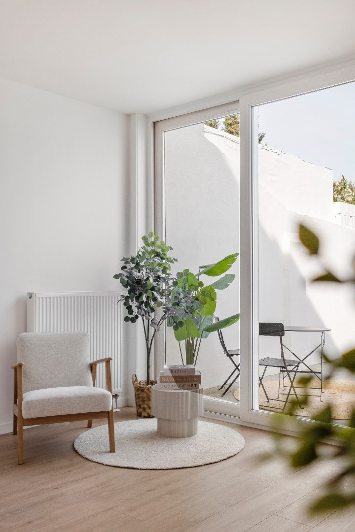 Instapklare ruime woning met tuin nabij de Leie ! *** NONO INSPIRED ***