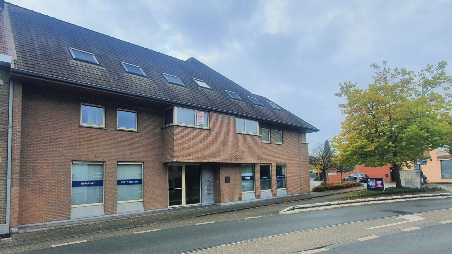 Ruim app. 110m² met garage