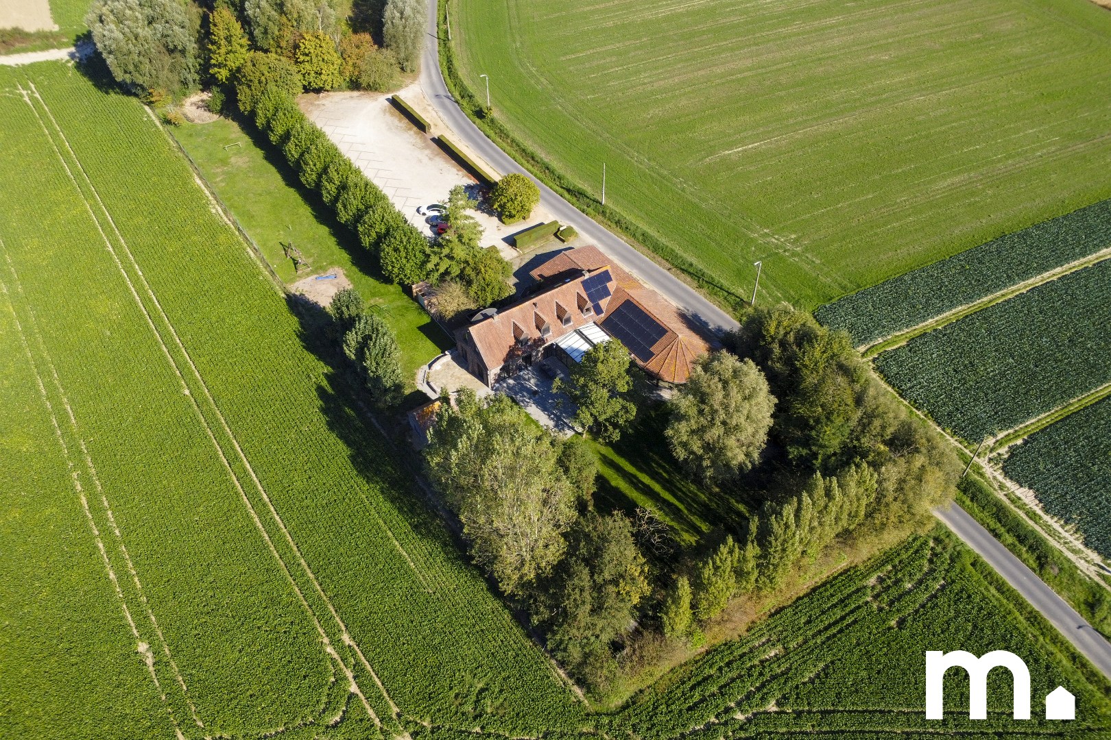 Uniek landhuis in Kruiseke te koop !
