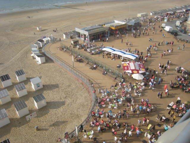 Iedere zondagavond markt strandplein Oostende
