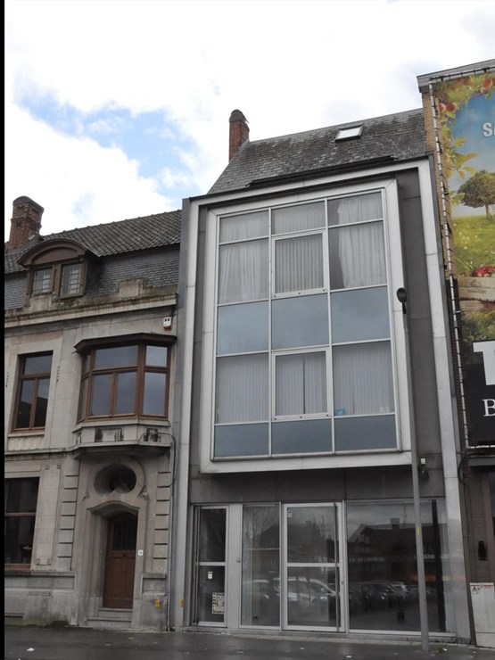 Te huur - Commerciële winkel - Izegem