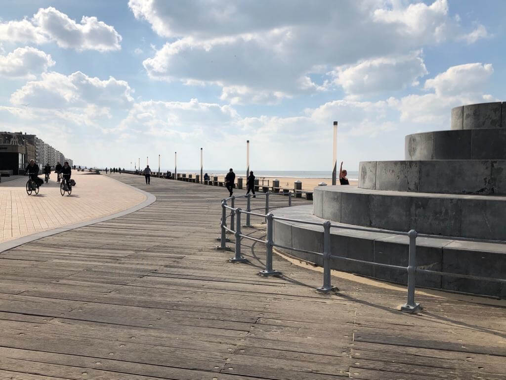 Prachtige zeedijk Mariakerke - Oostende