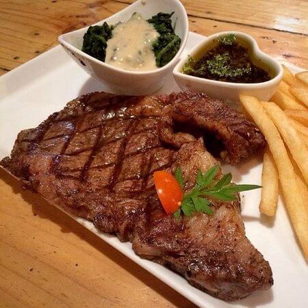 Nationaal gerecht: biefstuk - frieten