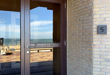 For sale - Studio - De Haan