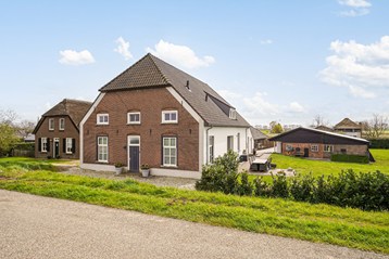 Verkocht - Woonboerderij - Maren-Kessel