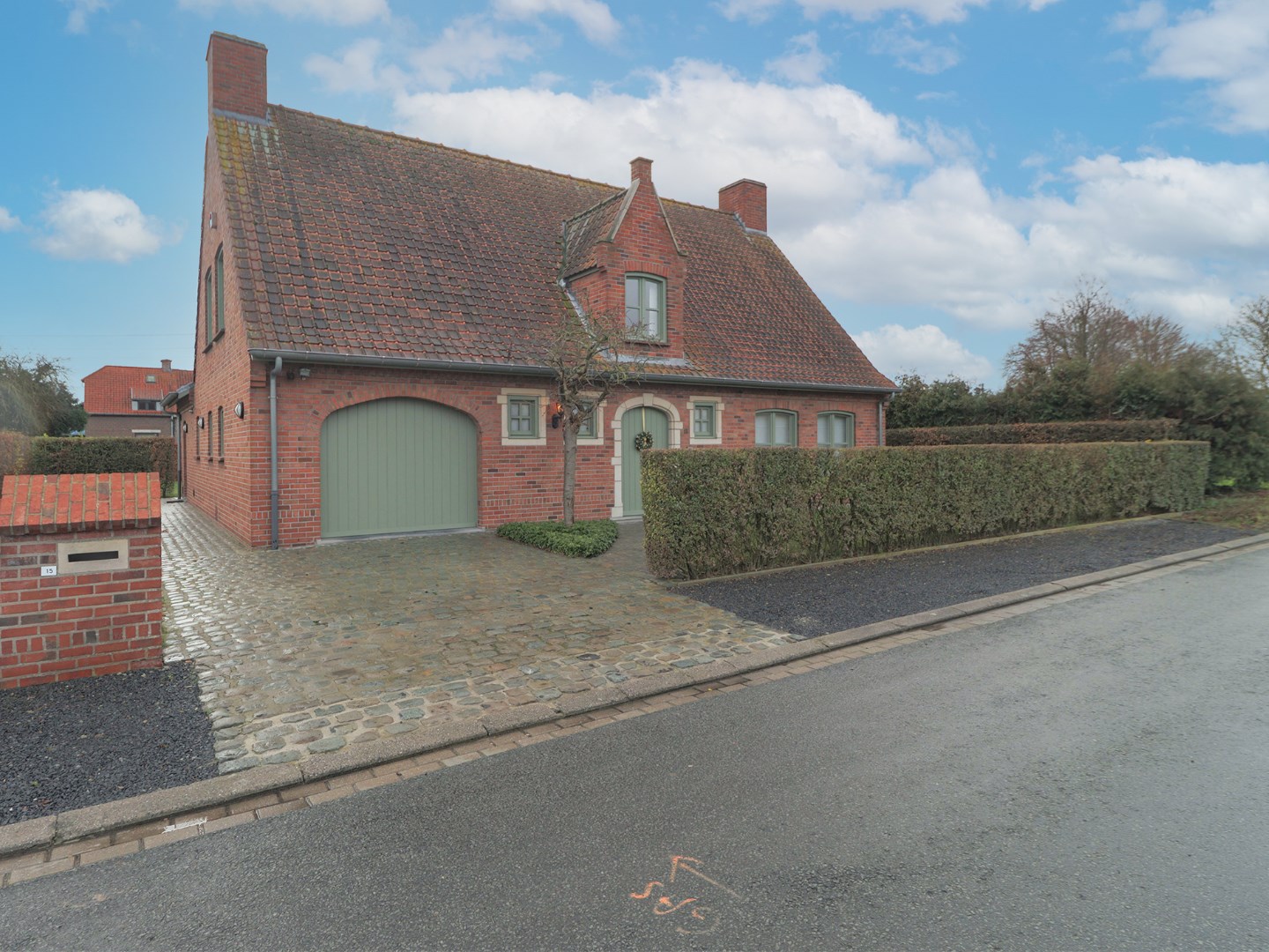 Instapklare villa te koop op een TOPLIGGING in Heule !