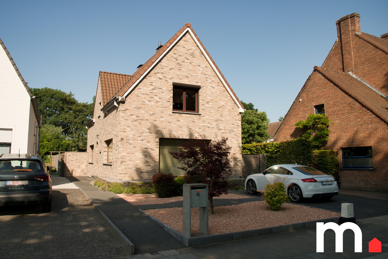 Charmante villa op gunstige locatie te koop in Brugge !