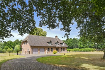 Te koop - Landhuis - Grashoek